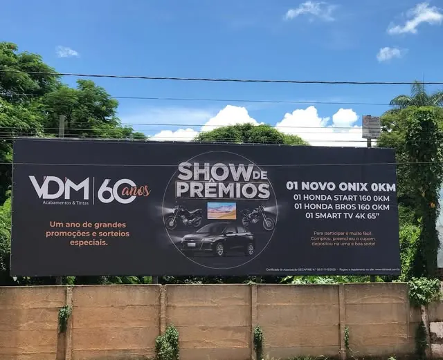 VDM · Show de Prêmios — Painéis de campanha em diferentes pontos de divulgação
