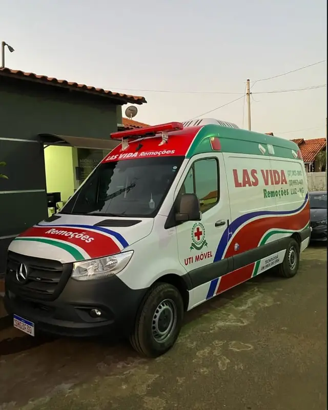 Las Vida Remoções — Identificação de ambulância