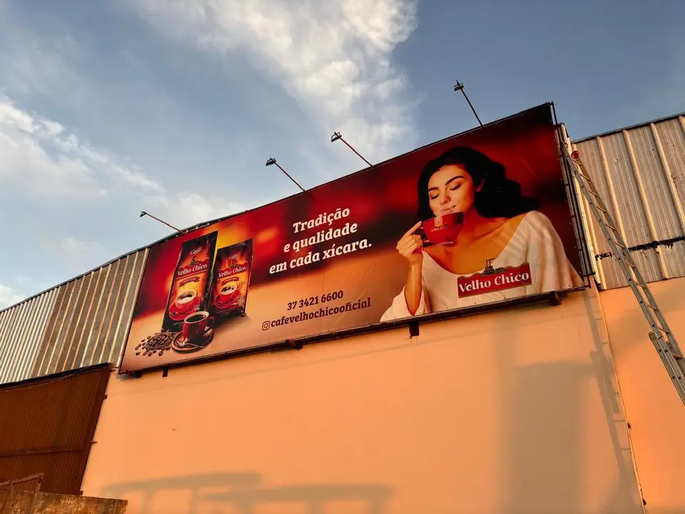 Outdoor Velho Chico — Lona e mídia externa